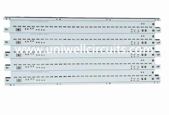 Rumena aluminijasta LED plošča iz aluminija z aluminijem